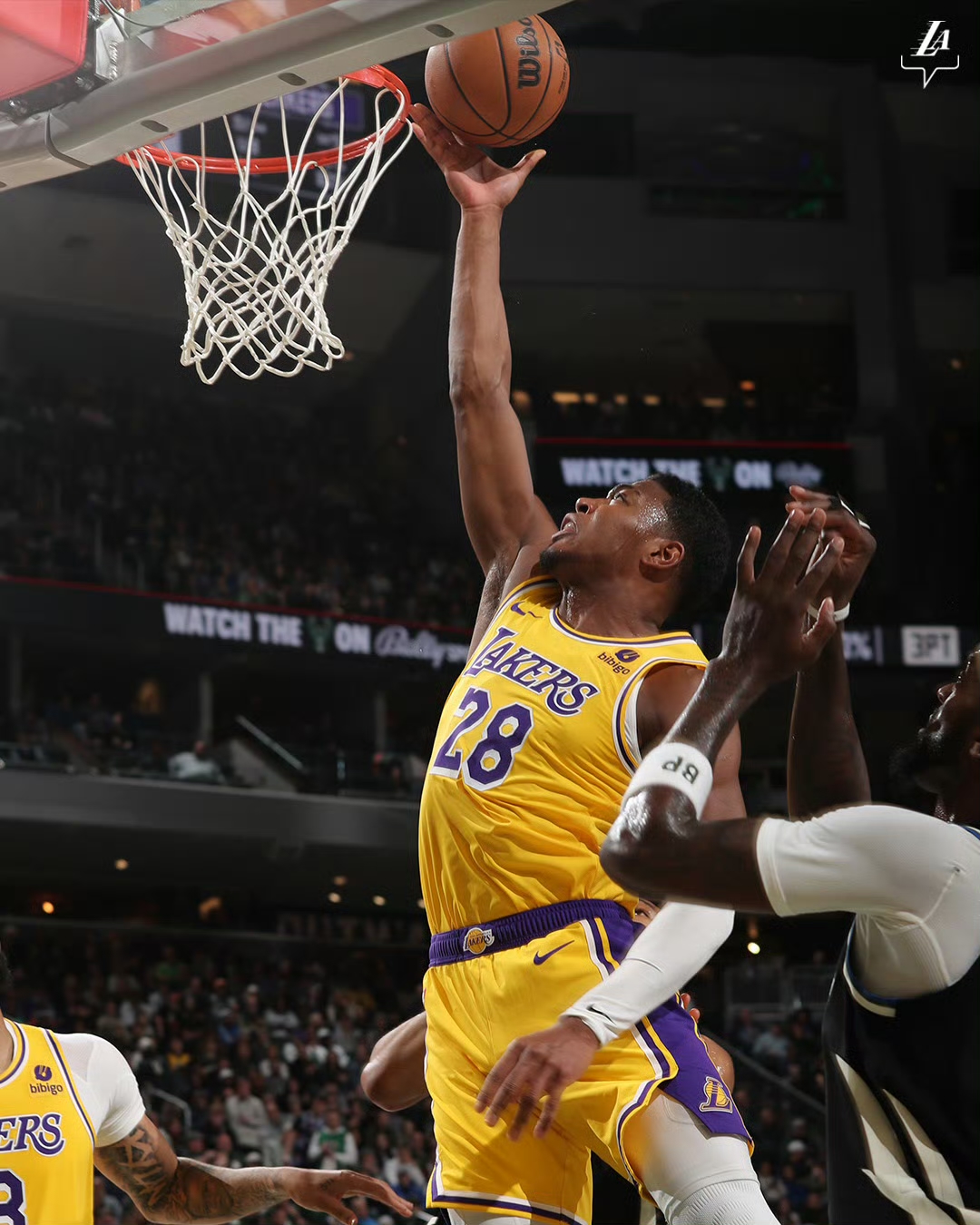 雄鹿力克凯尔特人，浓眉哥关键制胜