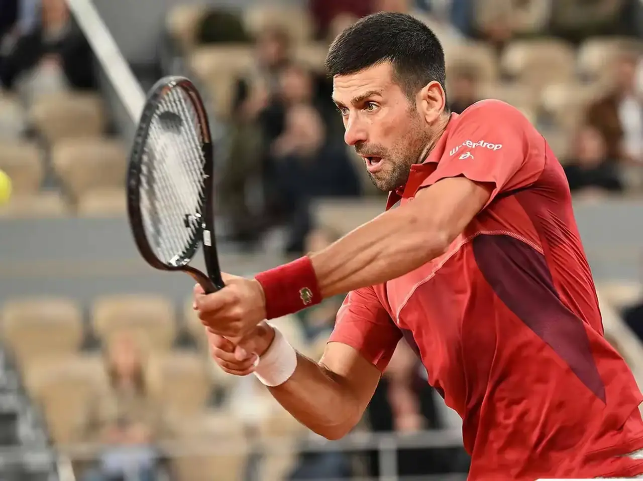 ATP总决赛碾压拉沃尔杯,德约科维奇关键制胜 ATP总决赛碾压拉沃尔杯,德约科维奇关键制胜