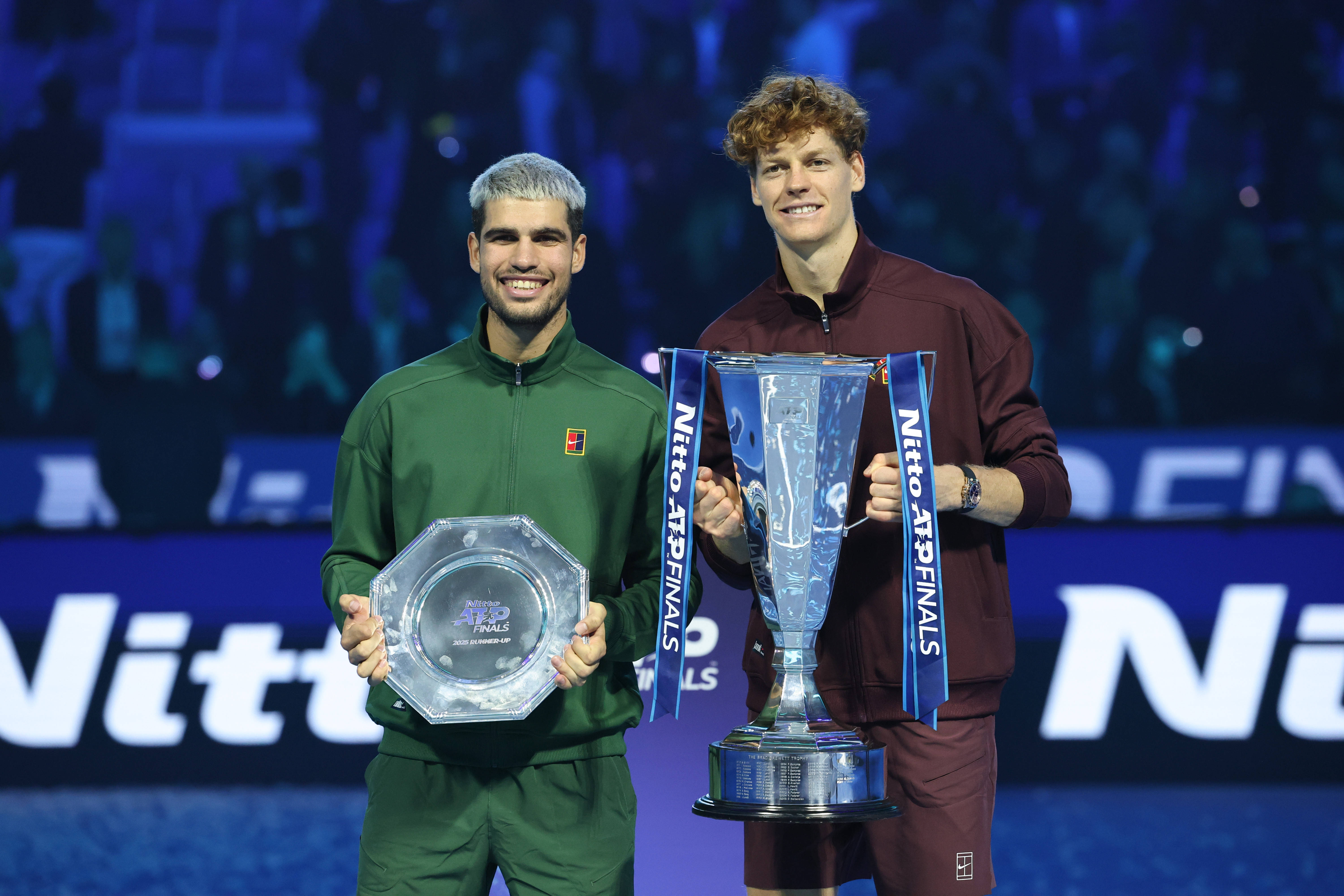 拉沃尔杯轻取ATP总决赛,阿尔卡拉斯关键制胜 拉沃尔杯轻取ATP总决赛,阿尔卡拉斯关键制胜