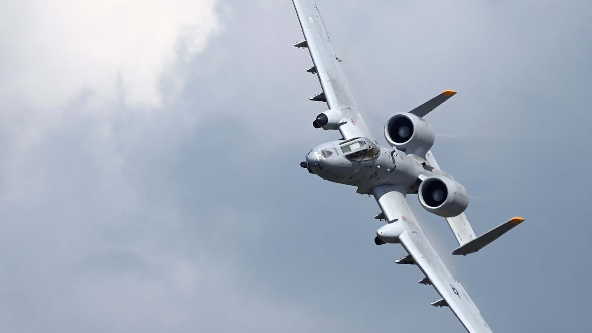 烈焰与寒冰，詹姆斯孤星爆发，凯尔特人铁律锁活塞