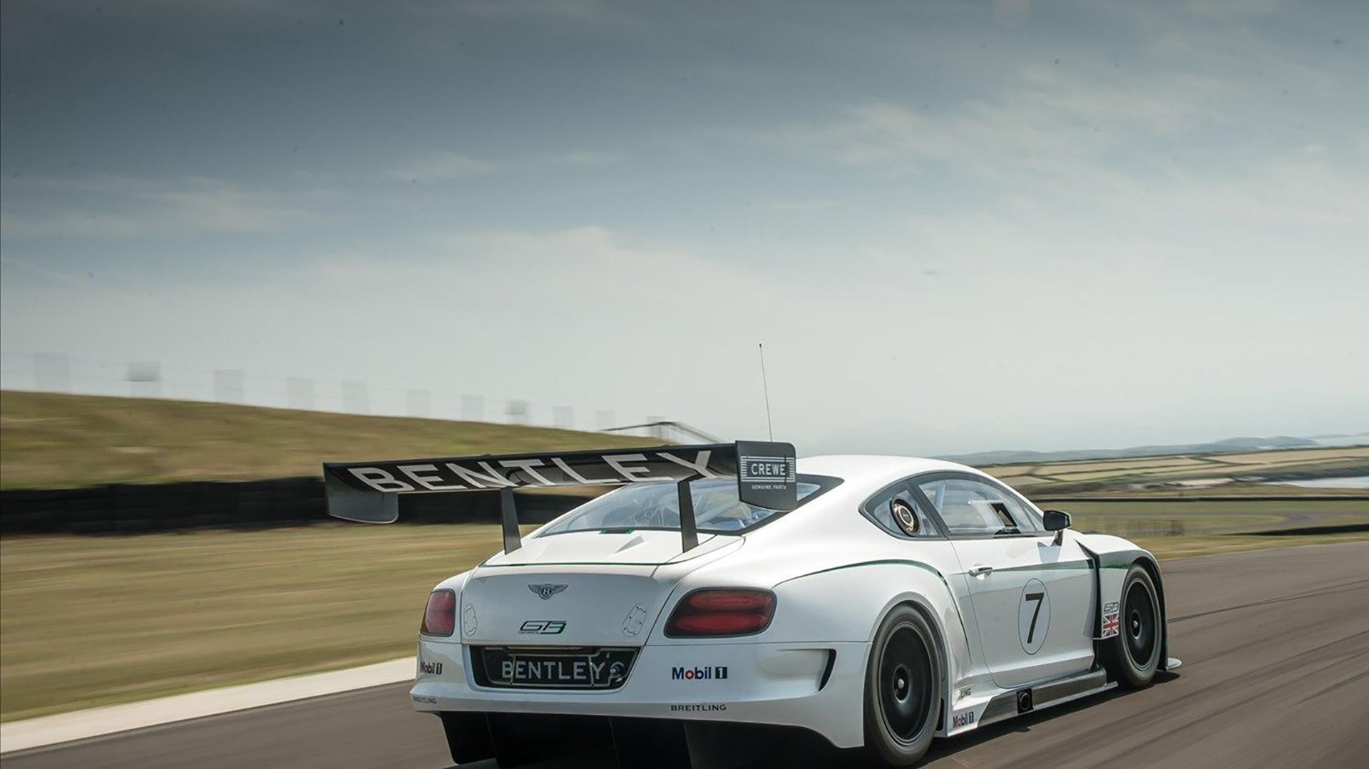 铁血瑞士终结拜仁霸权，孤胆阿圭罗演绎南美魔术