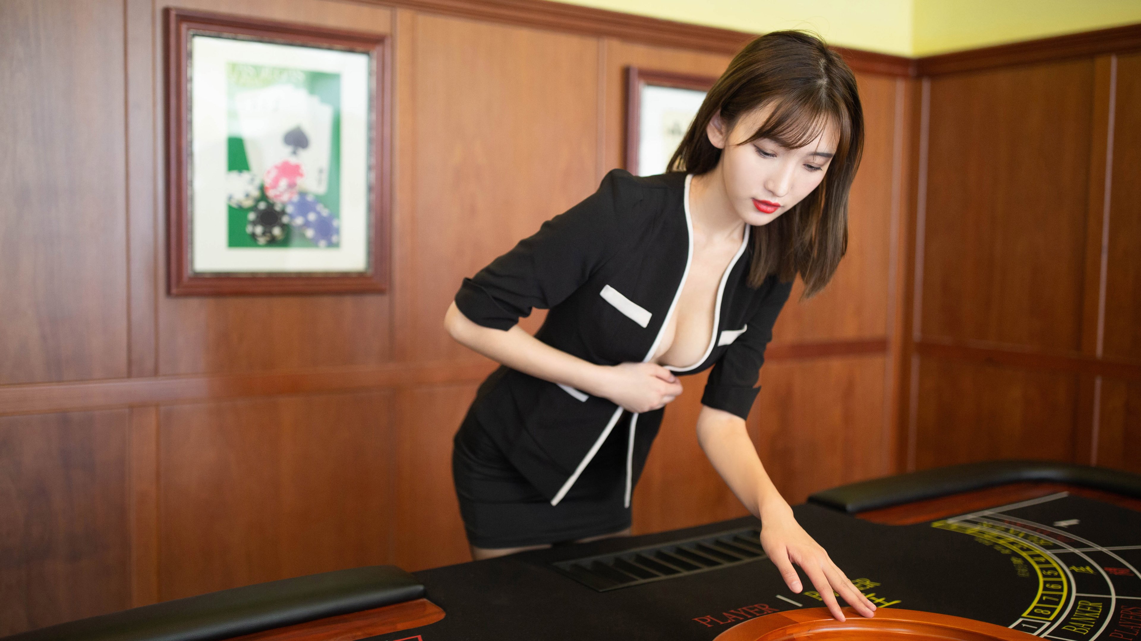 不败金身告破！灰熊铁蹄踏碎骑士神话，克莱绝境化身破壁人